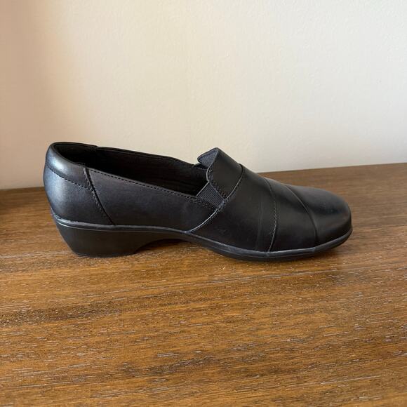 Clarks Woman’s May Marigold Black Leather Slip On Shoes- Size 10W - Picture 5 of 9